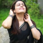 Sangeetha sai Instagram – சோலை மலர் ஒளியோ உனது
சுந்தரப்  புன்னகையோ 🖤🖤🖤

@@ashwin_sky_dancer 
@akash_av_0117