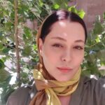 Sania Salari Instagram – من هنوزم می تونم صدای وزش بادها توی برگای درختا رو با گوشام  بشنوم 
هنوزم می تونم بوی باد و درخت رو حس کنم
هنوزم می تونم بازی نور خورشید و روی صورتم احساس کنم
هنوزم می تونم فقط با یک لیوان شیر داغ داغ و نسکافه م  گوشه ی خونه م لذت ببرم…..
شاید بابت همین ها هم حتی،باید شاکر باشم…..
به وقت 
۲۳ خرداد هزارو چهارصد