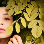 Sania Salari Instagram – شوق دیدار توام هست
چه باک
به نشیب آمدم اینک ز فراز
به تو نزدیک ترم، می دانم
یک دو روزی دیگر
از همین شاخه ی لرزان حیات
پرکشان سوی تو می آیم باز
دوستت دارم
بسیار هنوز
#فریدون_مشیری
به یاد پانزدهمین سال نبودنت پدر جان
عکس
@asalmoj73