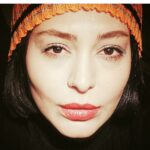 Sania Salari Instagram - رو به روی آینه، بارها با گذر فصل ها گویی انسان دیگری زاده می شود .ظاهرا در همین جسم ،اما گاهی جسمش نیز برایم تازه است. جسمی، ظاهری که حتی برای من از ماهِ پیش نیز جدیدتر است .هر بار دوباره تلاش می کنم بشناسمش، کشفش کنم دغدغه هایش را ،دوست داشتنی هایش را و جهانش را..... گویی هر بار با نسخه ی نا آشنایی از خودم روبه رو می شوم که حالا دوباره وادارم می کند از نو اینبار با او ادامه دهم ... او هر بار کوله بارش را زمین می گذارد ... گویی از نو متولد شده و باید دفتر سفیدش را پر کند منِ من بارها و بارها نو می شود انگار بدون تعلق خاطر ، بی وابستگی و با ذهنی گویی سفید،بی نقش و اثری . گویی پاک می شود در ذهن او همه چیز او هر بار سبک تر از بادها نو می شود و دوباره به راه می افتد.. در عجبم از سبک باریِ تو ، به همین دلیل کولی می خوانمت ... در دی ماهی که رو به پایان است.... #سانیا_سالاری