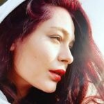 Sania Salari Instagram – در کـــارگــه کـــوزه گری بودم دوش   
 دیــــدم دو هـــزار کـــوزه گویا و خموش
هر یک به زبان حال بامن گفتند 
کو کوزه گر و کوزه خر و  کوزه فروش 
 
#خیام_نیشابوری