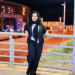 Sania Salari Instagram – پرده ی شک را برانداز  از  میان 
تا ببینی سود کردی یا زیان 
پروین اعتصامی 
(عسل دوباره عکاسی کرد)
@asalmoj73