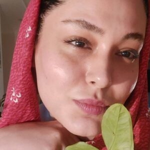 Sania Salari Instagram - سبز باد و سبز شاخه ها.....