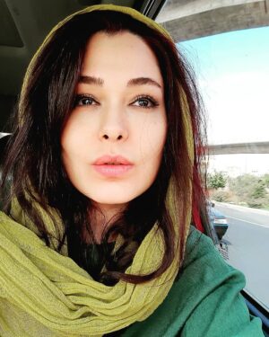 Sania Salari Instagram - نورها و رنگ ها