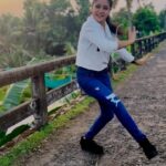 Saniya Babu Instagram - DO ANYTHING BUT LET IT PRODUCE JOY💃 COME ON EVERYBODY😂 #dance #happy #instareels
