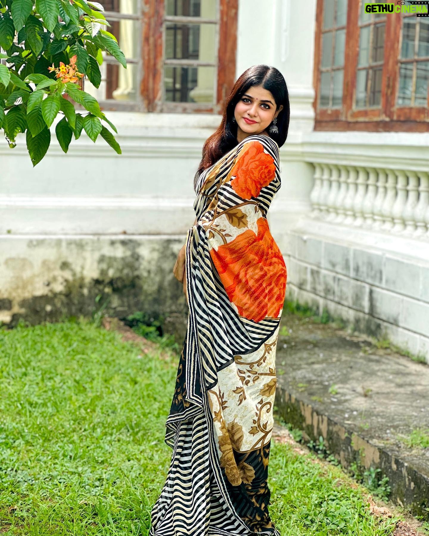Saniya Babu Instagram - Saree drapping : @sareedrapesbymekha