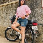 Saniya Babu Instagram - A dead end is, just a good place to trun around 😇 Pic : @nandu______rajeev