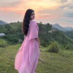 Saniya Babu Instagram – MOUNTAIN MAKES ME NICE๐๐