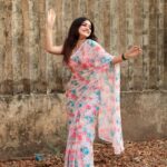 Saniya Babu Instagram - Enjoy the little things, for one day you will look back and realize they were the big things❤️ Beautiful saree from❤️ : @zaista_designer_studio Photo : @nandu______rajeev. Saree draping : @sudhy994 ❤️ #saree #romaticsong @zaista_designer_studio #kochigram.