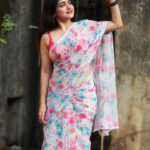 Saniya Babu Instagram - Enjoy the little things, for one day you will look back and realize they were the big things❤️ Beautiful saree from❤️ : @zaista_designer_studio Photo : @nandu______rajeev. Saree draping : @sudhy994 ❤️ #saree #romaticsong @zaista_designer_studio #kochigram.