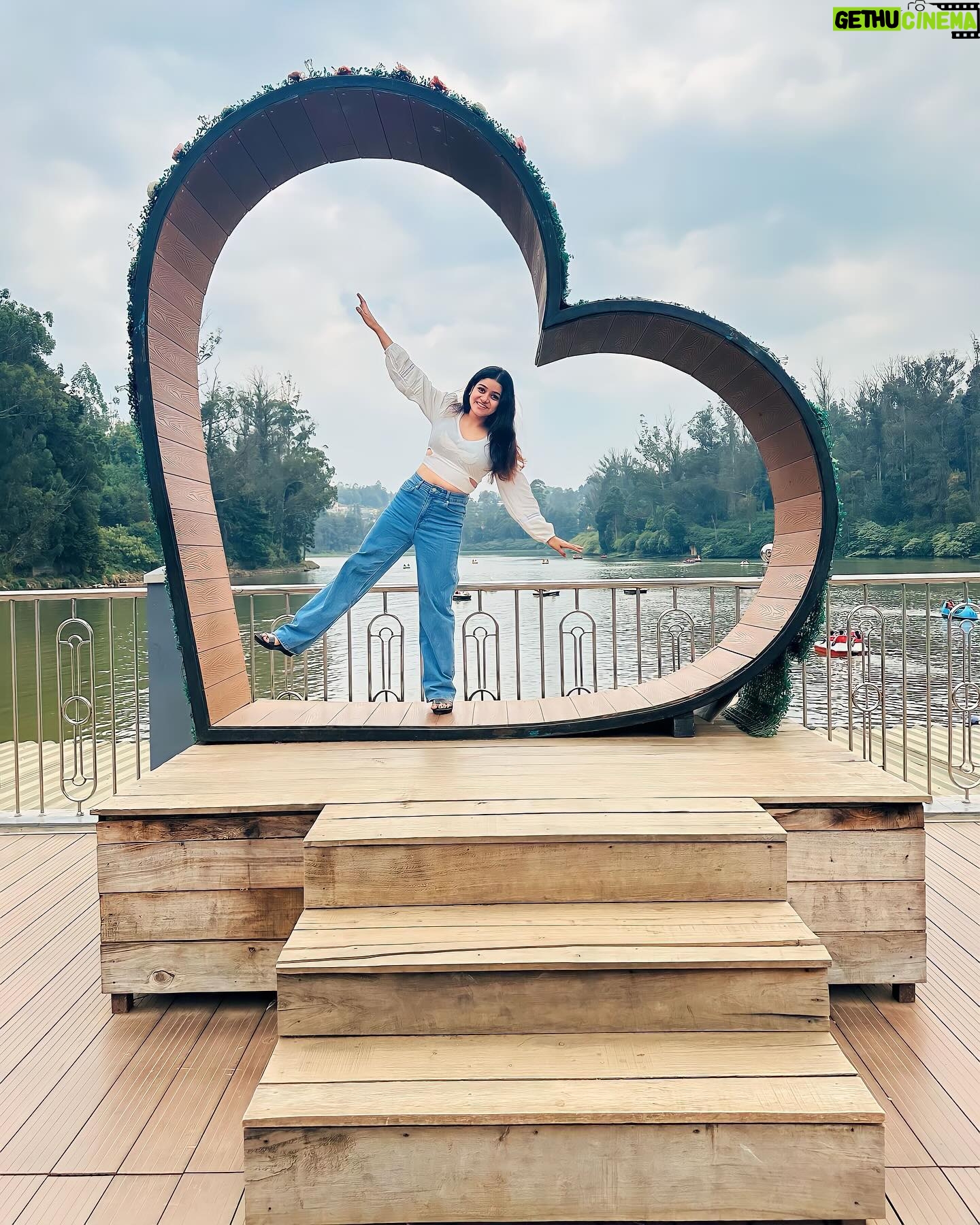 Saniya Babu Instagram - Living for the moments that take your Breath away❤️ Any location guess?? 📸 : @nandu______rajeev