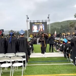 Saniyya Sidney Instagram - 💫🎓2024🎓💫