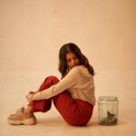 Sanjana Krishnamoorthy Instagram - So harmless so fragile Oh she wonders if you'd let her fly Beyond the glass lies a blue sky Hoping and hoping time goes by Don’t you hear the cries Please, let her try Look into her eyes there is no lie Don’t let her die she’s my little butterfly 🦋 📷 @1928.in @oneclubentertainment @priyanka_the_makeupartist