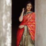 Sanjana Krishnamoorthy Instagram - Wearing @rajmahal_official 🌺 // @thatmadraskaran @noormakeup_mehndi