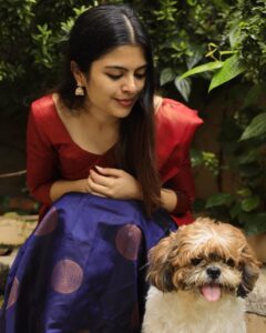 Sanjana Krishnamoorthy Instagram - 📸 @thatmadraskaran @swarnasaris