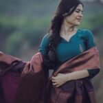 Sanjana Krishnamoorthy Instagram - 🦚 @vastara_thelabel @thatmadraskaran @noormakeup_mehndi