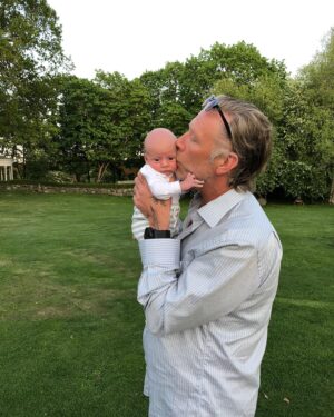 Sanna Lundell Instagram - Love of my life. Sexy Sixty i dag❤️Kolla va många det blev av oss. Kolla vad mycket kärlek du rymmer❤️❤️❤️❤️. Memento mori, men också memento vivere❤️