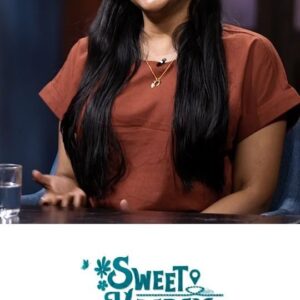 Santhy Balachandran Instagram - With thanks to @vinu_janardanan for his thoughtful questions on my journey thus far. Here & Now with @wonderwall_media 🌸

#SweetKaaramCoffee