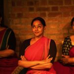 Santhy Balachandran Instagram - Veeram: “Aa samayathu Ravana…” * An incantation that prepares the actor to assume the role of Ravana, even as it reminds us that the actor and the character are separate entities. The Indian tradition of acting distinguishes between the individual, the actor and the character. This distinction allows one to be a kadhapatra — a vessel for the character. It empowers the individual as an actor, allowing one to maintain a healthy separation from the psyche of the character. To explore the sentiment of Veeram (Valour), Guruji taught us the choreography to an excerpt from Kailasodharanam. Here, the actor embodies the fierce and mighty demon king Ravana as he first appraises, then lifts, and finally tosses Mount Kailasa up into the skies. * ”At that time, Ravana…” @natanakairali ☀️ 📷: @manojparameswaran & Vanikki Tyagi #natanakairali #navarasasadhana #veeram