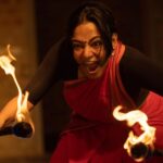 Santhy Balachandran Instagram - Roudram (Anger| Images 1,2,3) and Karunam (Pathos| Images 4,5,6). Two emotions that are often disguised as each other… Unexpressed grief often manifests as rage while unexpressed anger transmutes itself into sorrow. Both have their source in pain. But your default depends on what you have been permitted to show. For a fortnight, sheltered from a world where the expression of these emotions is policed by gender, we learned to give voice to our anger and lend tears to our grief. Thank you, Guruji. @natanakairali ☀️ 📷: @manojparameswaran #natanakairali #navarasasadhana