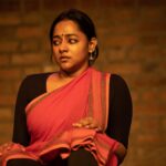 Santhy Balachandran Instagram - Bhayanakam: Fear has always been a rather challenging emotion for me to explore/express. I attribute this to a combination of my temperament and good fortune. There aren’t many things I am instinctively afraid of. And I’ve been lucky not to have experienced situations where I have felt fearful for my life. As a result, it is an emotion that I don’t have stored in my body as a somatic memory — an emotion that requires a real activation of imagination. Indebted to Venu Maash and @natanakairali for having created a space where it felt safe to experience mortal danger, and to find myself in the throes of fear. 📷: @manojparameswaran #natanakairali #navarasasadhana
