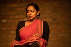 Santhy Balachandran Instagram - Bhayanakam: Fear has always been a rather challenging emotion for me to explore/express. I attribute this to a combination of my temperament and good fortune. There aren’t many things I am instinctively afraid of. And I’ve been lucky not to have experienced situations where I have felt fearful for my life.

As a result, it is an emotion that I don’t have stored in my body as a somatic memory — an emotion that requires a real activation of imagination.

Indebted to Venu Maash and @natanakairali for having created a space where it felt safe to experience mortal danger, and to find myself in the throes of fear.

📷: @manojparameswaran 

#natanakairali #navarasasadhana