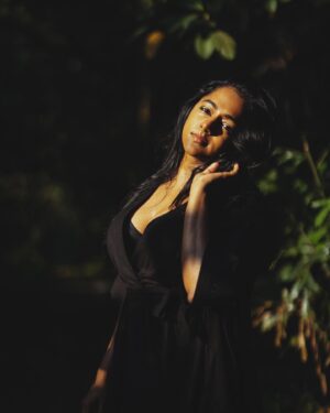 Santhy Balachandran Instagram - 🍀 

Photographs by @sajnasivan