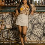 Santhy Balachandran Instagram - 🌼 Photography: @iyer_rover Make up & Hair: @makeupartist_jyotibutola Location: @hortus_malabar