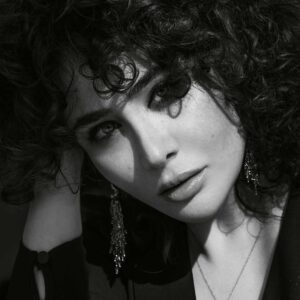 Sanura Jafarova Instagram - Onun əsarəti altında olmaq mənim azadlığımdı ( c) Reshad Nagi Mustafa
Photographer:
@nikoabbasov 
Mua: @r_irada