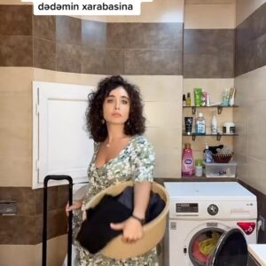 Sanura Jafarova Instagram - Gulush gununuz mubarek😂 @ic.deniz