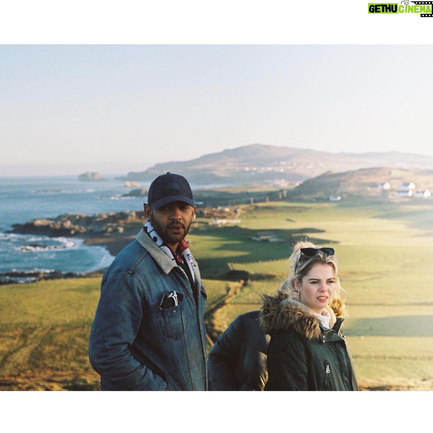 Saoirse-Monica Jackson Instagram - I cannot wait to get back to Ireland & breathe in that fresh Atlantic air 💚 #FillYourHeartWithIreland & Always be camera ready kids 🤟🏻 @tourismireland photo/ @delaneyandsons