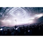 Saori Instagram - ミーティングに次ぐミーティングを 繰り返し、 これでもかという程やり直し、 前日の深夜までリハーサルを重ねて ようやく迎えた 名古屋ドーム初日でした。 満員でした。感無量。 photo by @yokoyamarock Yokoyama Masato #dugaradidu #sekainoowari