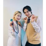 Saori Instagram - Habit MVカメラセッティング中に 捕まえたあお君　@ao_shunsuke と。 パワーパフボーイズのチームは、 情熱があって、生命力に満ちていて、 会う度に「この人たちと仕事ができてよかったな」と思う。 そして飲み始めると全然帰らない。 MV宜しく日も、MVお疲れ日も、 「もう帰ってくれ！」って言うまで 帰らない。 やっぱダンスとかしてると 体力あるのかな〜。私も体力つけねば🥊 HabitのMVは早くも700万回に迫る勢い！ ありがとう〜！ @powerpuffboys_official @naoto_kitamura @o_kan25_1