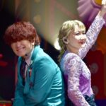 Saori Instagram - DuGaraDiDuのライブ映像が 発売になりました〜！！ ガルルとグルルの台詞を 何回も書き直したけれど、 こんなに大規模なライブになったのを 見て、本当に興奮しました。 デラックスBOX盤は もう店頭にある分だけとのこと。 素敵な箱に入っています🐯 ぜひ〜！ #sekainoowari#dugaradidu #ラブさんとのツーショットない