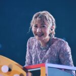 Saori Instagram - 「ママ、ピアノ素敵だったよ」と 息子が言ってくれるので、 「ピアノ、教えてあげようか？」と 言ったら、 「フガみたいなボーカルがいい」と 断られました。 大変だぞ、ボーカルは。 #sekainoowari #dugaradidu #dgdd