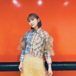 Saori Instagram - 冬がきて、のんびり制作をしながら 家族やメンバーとすごす日々です。 写真は先日の　#ベストアーティスト 髪を少し切りました。 今年もたくさんお世話になりました。 @upsydaisy__official stylist　@go_momosee hair&makeup　@takam14