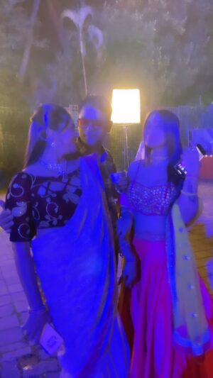 Sapna Sharma Instagram - Thodi si msti after break with @director_ssk sir 😁😜🥰#reelsinstagram#reelsvideo #reels #bold #modelshoot #sapnasharma