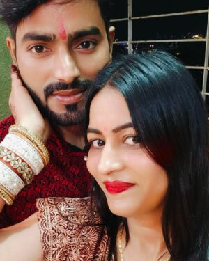 Sapna Sharma Instagram - 🪔🪔🪔🪔🪔🪔दीपक की रौशनी, पटाखों की आवाज🪔🪔🪔🪔🪔🪔🪔🪔🪔🪔🪔 

अपनों का प्यार, मुबारक हो दिवाली का त्योहार !🥰🥰
