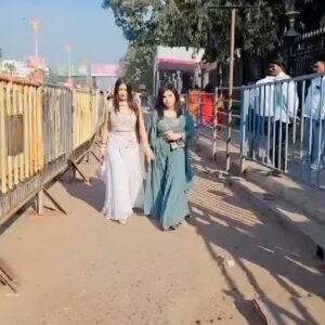Sapna Sharma Instagram - Shirdi  baba tere drbar me ……..om sai ram 🙏🥰❤️#shirdi #saibaba #sai