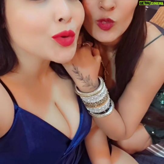Sapna Sharma - 6.7K Likes - Sapna and Rajsi Live tonight 9pm only on tango ....linkinbio @rajsi_pihu_bakcup @rajsiverma_official11 @rajsi206 @rajsiverma1989 @rajsi_queen @sapna_dream_queen