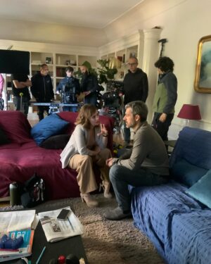 Sara Lazzaro Instagram - un po’ di foto raccordo di Agnese durante le riprese di #DOC3 💙🩺🎬

by @elly_mc_beal 😘
@docnelletuemani