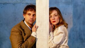 Sara Lazzaro Instagram - 👩🏼‍🤝‍👨🏻🏠

SCENE DA UN MATRIMONIO 
di Ingmar Bergman

regia Raphael Tobia Vogel

@faustocabra & @sara_lazzaro 

dal 15 al 24 Marzo 2024
al @teatrofrancoparenti 

Sapevatelo. 

#soloateatro