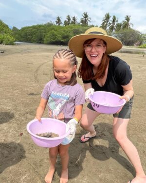 Sara Rue Instagram - We helped some freshly hatched baby turtles make it into the ocean today... so, yeh, we are basically heroes NBD 🇲🇽🐢🌊
