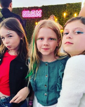 Sara Rue Instagram - This lady threw on her comfiest  mom jumper and took her daughter and two buddies to @disneyzombies - Let me tell you. It was kinda my favorite premier ever. Seriously. Getting to see it all through these girls eyes was really special. The kids in the movie (I'm so old) were all so gracious and let the girls full on stalk them for many 📸. And a special bonus for me was getting to hug my pal  @camrynmanheim and watch her be a proud mamma w @milomanheim 💚 She is #momgoals truly! Congratulations #milomanheim @megdonnelly and the entire cast of #zombies3 - It airs this Friday on @disneyplus 🧟‍♂️🧟‍♀️ Thank you @nicolaparish #memoriesforever #zombies3 #disney