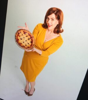Sara Rue Instagram - Following in the footsteps of the greatest love stories of all time ... If you liked Casablanca or Titanic you will love @americanpie #girlsrules - Out today on @netflix - I smell an Oscar!!!!! Oh! and @edwardquinn good job with my lipstick.