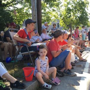 Sara Rue Instagram - Gentle reminder: not everyone loves a parade. This pic never gets old.  Happy 4th.