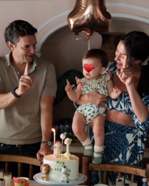 Sara Salgado Instagram - 15.06.2024 
One year full of love 🤍
Happy birthday to our perfect baby Vera!
Time flies and we love you more everyday gordinha ✨
.
.
“ You blink and they are 8. Then 28. And then they are parents, resembling the you you once were. So take it in. Let them climb into bed with you any hour of the night. Sing that song they requested for the tenth time. Hold them a little tighter when all they want is to hug on you. Feel the small body against your own. Maybe in rasing children you loose your mind a little bit. But boy do you find your soul....”
.
.
Thank you @pontocaramenlo for the amazing cake and catering 🎂
@caramelaparties for the Animal Parade decoration 🎈