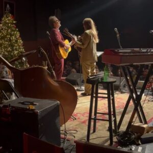 Sara Watkins Instagram - A little behind the scenes beauty from the final @watkinsfamilyhour of the year. It feels like a Christmas Miracle to share life and the stage with these magical people.  As The holidays continue, follow our dear Sebastian Steinberg’s advice.  Drink water.  Raise your arms over your head. Go outside.  Take care of yourselves 💚  @themikeviola  @tylerchester @abester8 @benmonttench @gaby_moreno @madicunningham @largolosangeles @seancwatkins @ultanconlon @moishecircus @davidgarzamusic #JohnCReilly #sebastiansteinberg