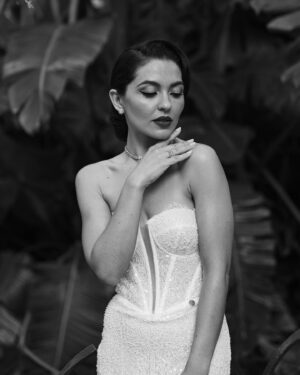 Sara Barradas Instagram - Old Hollywood Glamour ✨