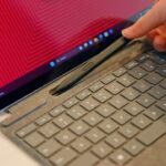 Sara Dietschy Instagram - @snapdragonofficial 🤝Microsoft Surface Pro 9. ✅5G ✅120Hz Display ✅Laptop performance, tablet flexibility ✅Learn more via the link in bio #sponsored #Qualcomm